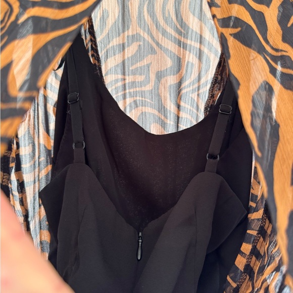 Express Brown and Black Ruffled Body-Con Midi Dress - Picture 6 of 6